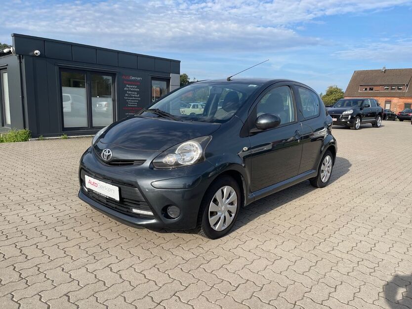 Toyota Aygo (X) 68.419 km 5.700 € Martfeld 27327