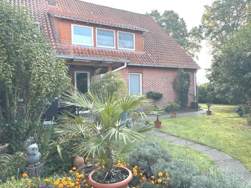 EG- Wohnung mit Terrasse und eigenem Garten! zimmer