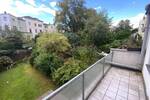 Viertel-Liebhaber aufgepasst : 1 grosses Zimmer mit Balkon und Blick ins Grüne freut sich auf Sie ! Ideal für eine alleinstehende Person