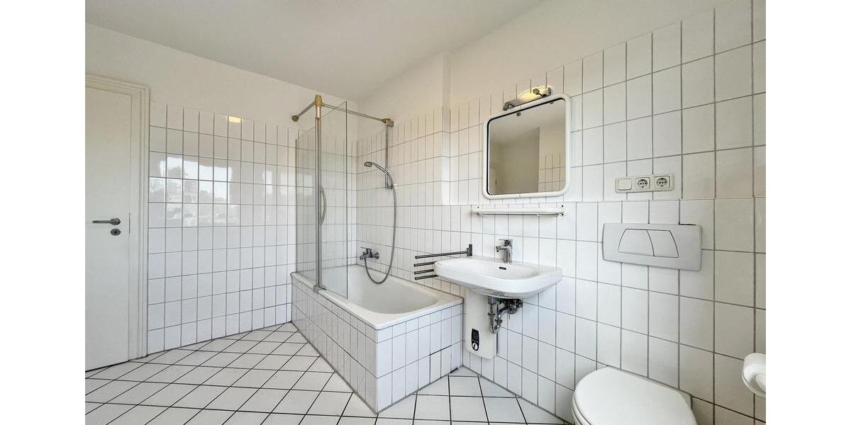 Maisonettenwohnung Bremen Schwachhausen - 3 Zimmer, 92 m&sup2;, 900&euro; | Angebot:26674900