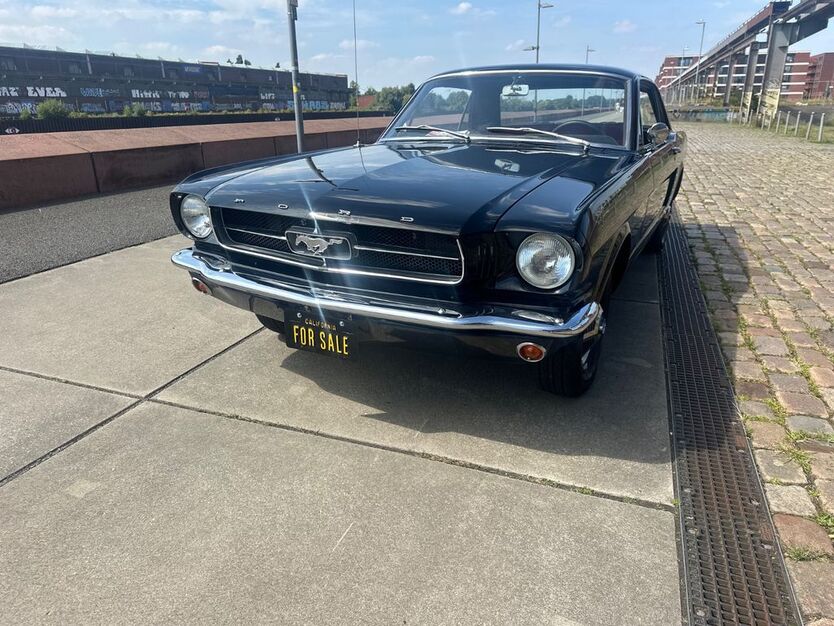 Ford Mustang 89.435 km 23.750 € Bremen Überseestadt 28217