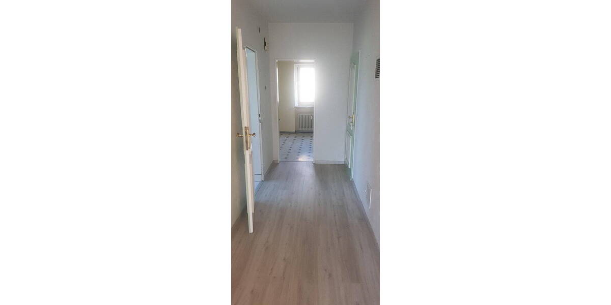 Mehrfamilienhaus, Wohnhaus Bremen Mahndorf - 5 Zimmer, 145 m&sup2;, 1.400&euro; | Angebot:26389888