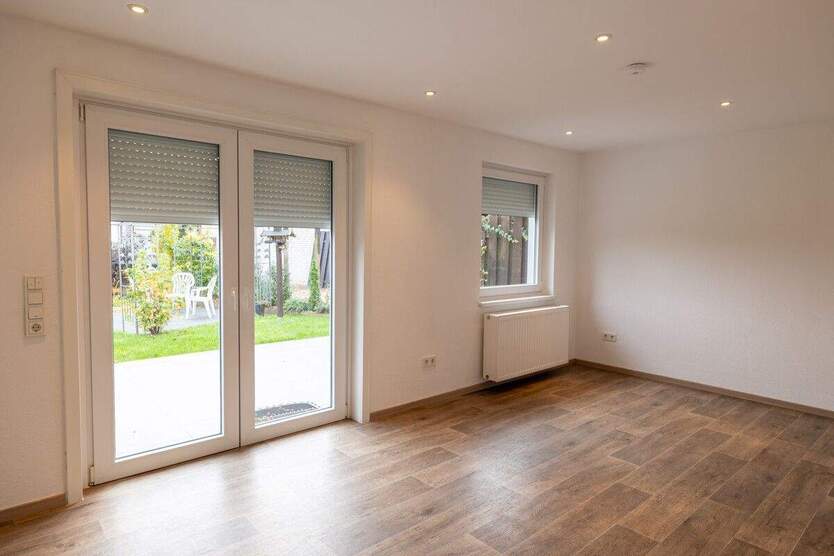 *** EFH - 2 ZKB - RENOVIERT und SANIERT in 2017 mit GARAGE *** 2 zimmer