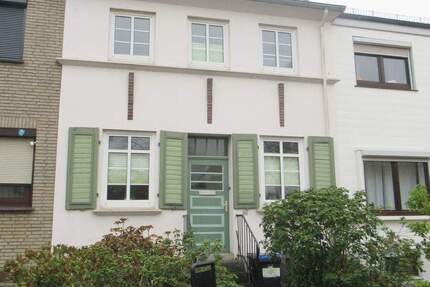 Handwerker ! Links der Weser … Stilvolles charmantes Bremer Reihenmittelhaus 6 zimmer