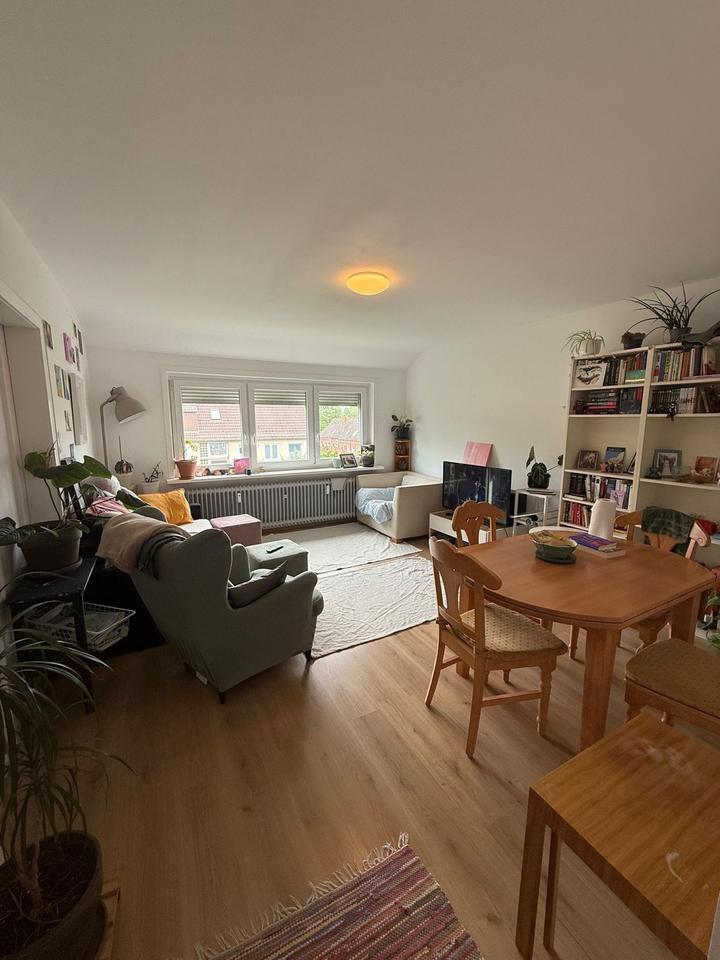 Neustadt: Charmante 3 Zimmer Wohnung + Balkon