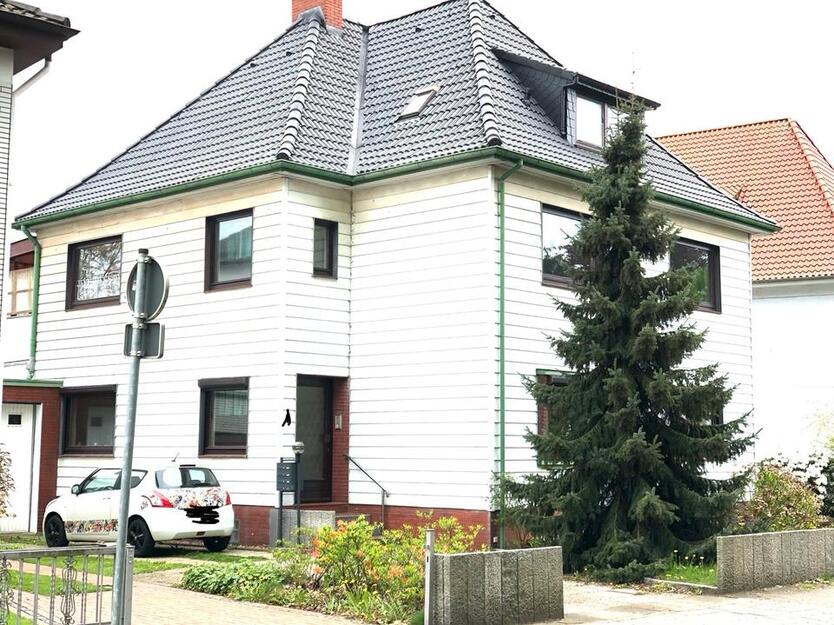 WG Zimmer mit Dachstudio in Bremen-Hemelingen zu Vermieten zimmer