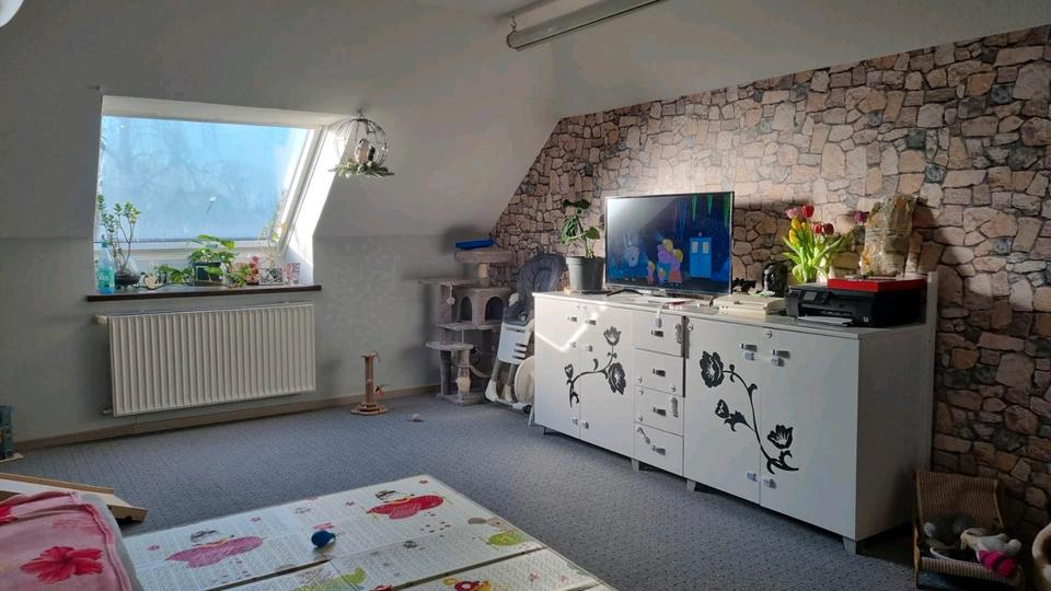 Dachgeschoßwohnung Hambergen - 3 Zimmer, 90 m&sup2;, 1.050&euro; | Angebot:25320529
