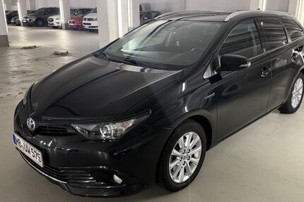 Toyota Auris 139.221 km 15.920 &euro; Bremen 28217