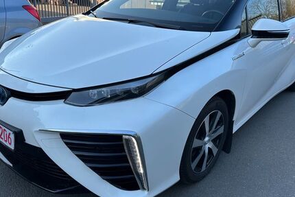 Toyota Mirai 44.900 km 8.640 &euro; Bremen 28215