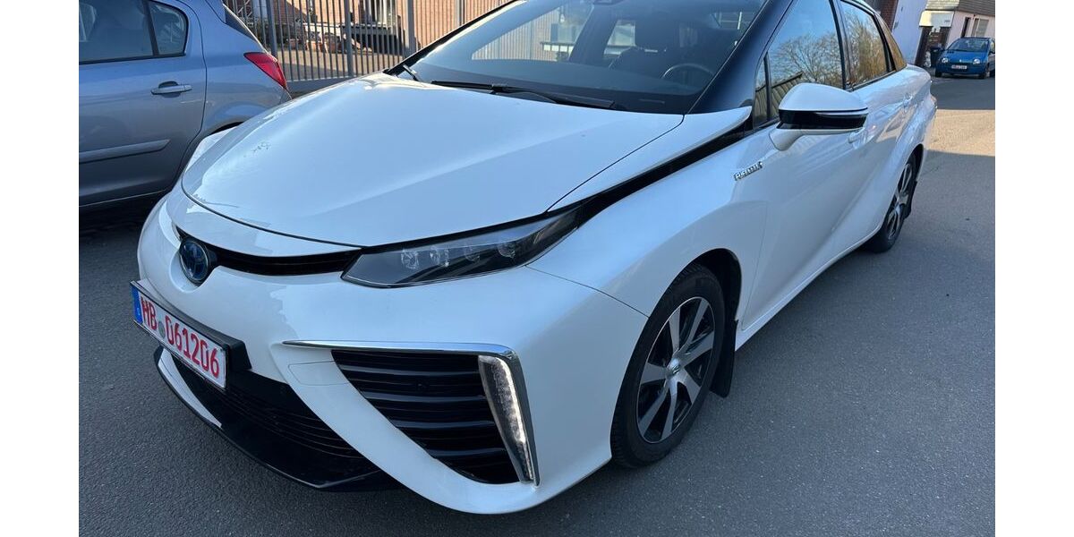 Toyota Mirai 44.900 km 8.640 &euro; Bremen 28215
