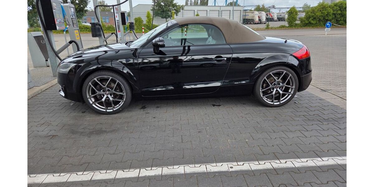 Audi TT 138.000 km 7.500 &euro; DELMENHORST 27755