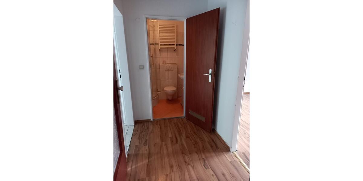 Dachgeschoßwohnung Bremen Huchting - 2 Zimmer, 40 m&sup2;, 550&euro; | Angebot:25175376