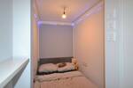 HVV Immobilien: Moderne, super ausgestattete 1,5 Zimmer-ObergeschossWohnung mit Balkon in zentral gelegener Lage zu vermieten!