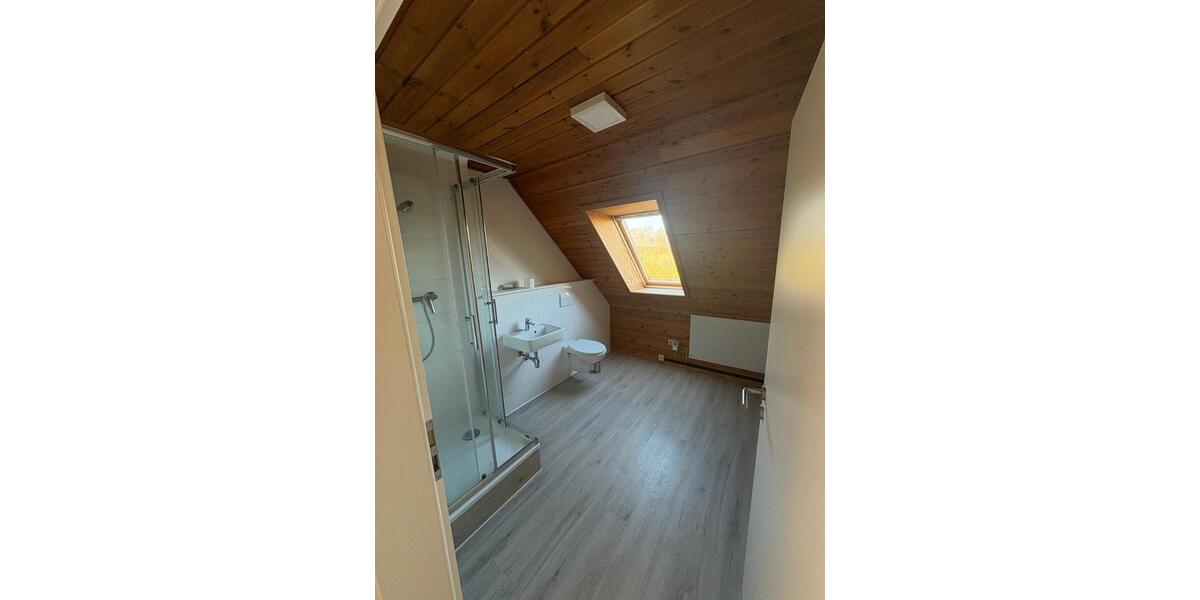 Dachgeschoßwohnung Ritterhude - 3 Zimmer, 85 m&sup2;, 800&euro; | Angebot:26085136