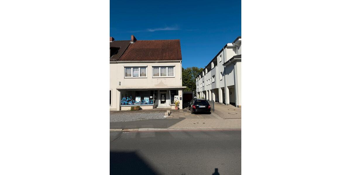 Mehrfamilienhaus, Wohnhaus Bremen Oberneuland - 5 Zimmer, 179 m&sup2;, 450.000&euro; | Angebot:27226313