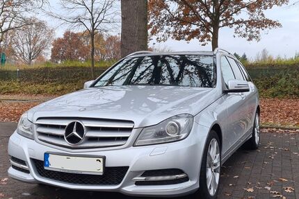 Mercedes-Benz C 250 195.000 km 7.900 &euro; Bremen 28759