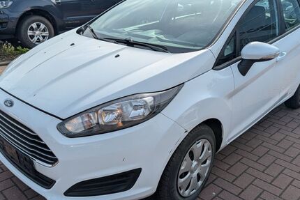 Ford Fiesta 171.610 km 5.790 &euro; Hude 27798