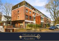 Bremen - Gröpelingen . Geräumige 4-Zimmer-Wohnung mit Terrasse