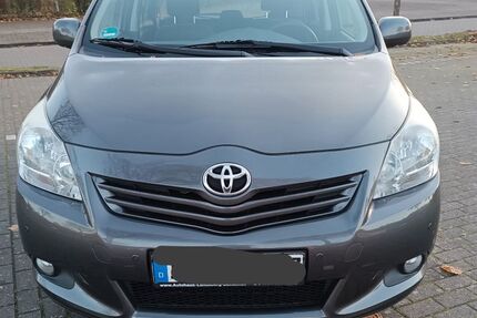 Toyota Verso 219.500 km 6.399 &euro; Syke 28857