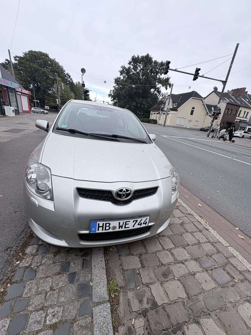 Toyota Auris 177.000 km 3.200 € bremen 28759