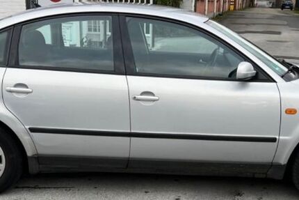 VW Passat 177.650 km 7.890 € Bremen 28197