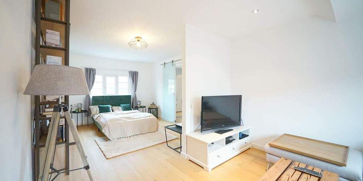 Reihenmittelhaus Bremen Schwachhausen - 8 Zimmer, 207 m&sup2;, 969.000&euro; | Angebot:25769345