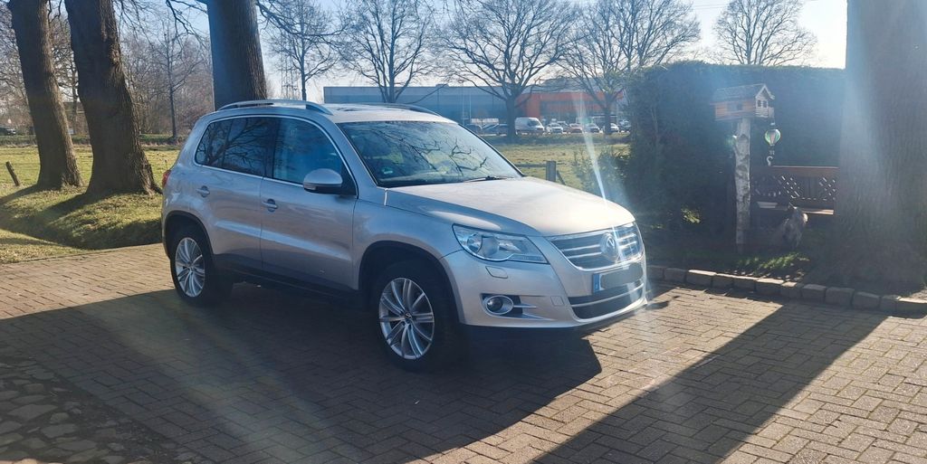 VW Tiguan 108.000 km 8.990 &euro; Osterholz - Scharmbeck 27711