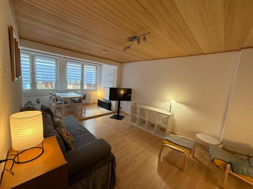 Möblierte 2-Zimmer-Erdgeschosswohnung an Single zimmer