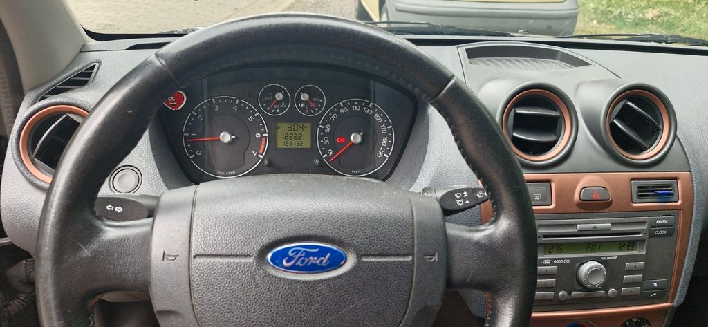 Ford Fiesta 183.100 km 1.000 &euro; Syke-Barrien 28857