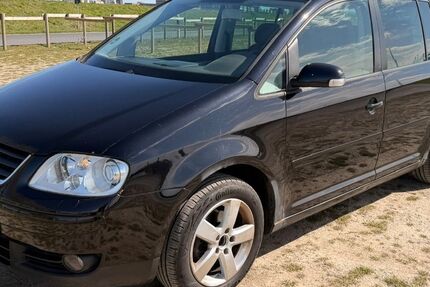 VW Touran 301.000 km 2.600 &euro; Bremen 28197