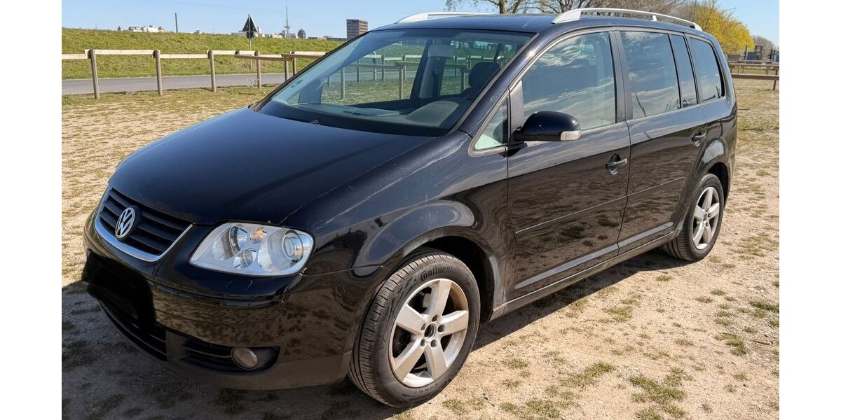 VW Touran 301.000 km 2.600 &euro; Bremen 28197
