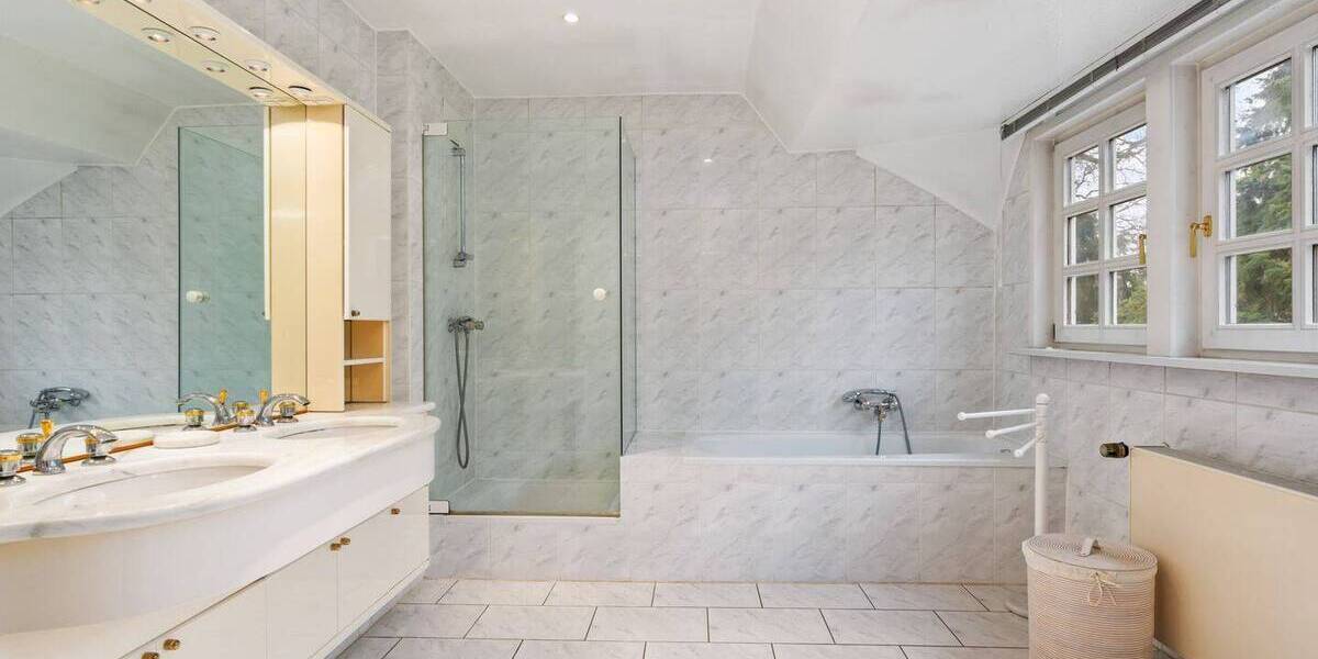 Einfamilienhaus Bremen Oberneuland - 6 Zimmer, 288 m&sup2;, 949.000&euro; | Angebot:26486749