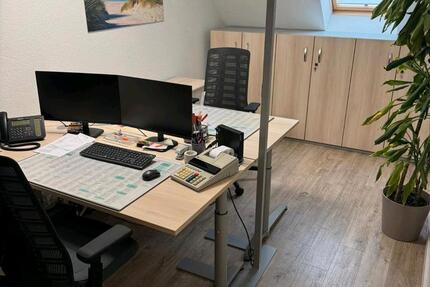 Heller Büroraum zur Untermiete in zentraler Lage von Ritterhude zimmer