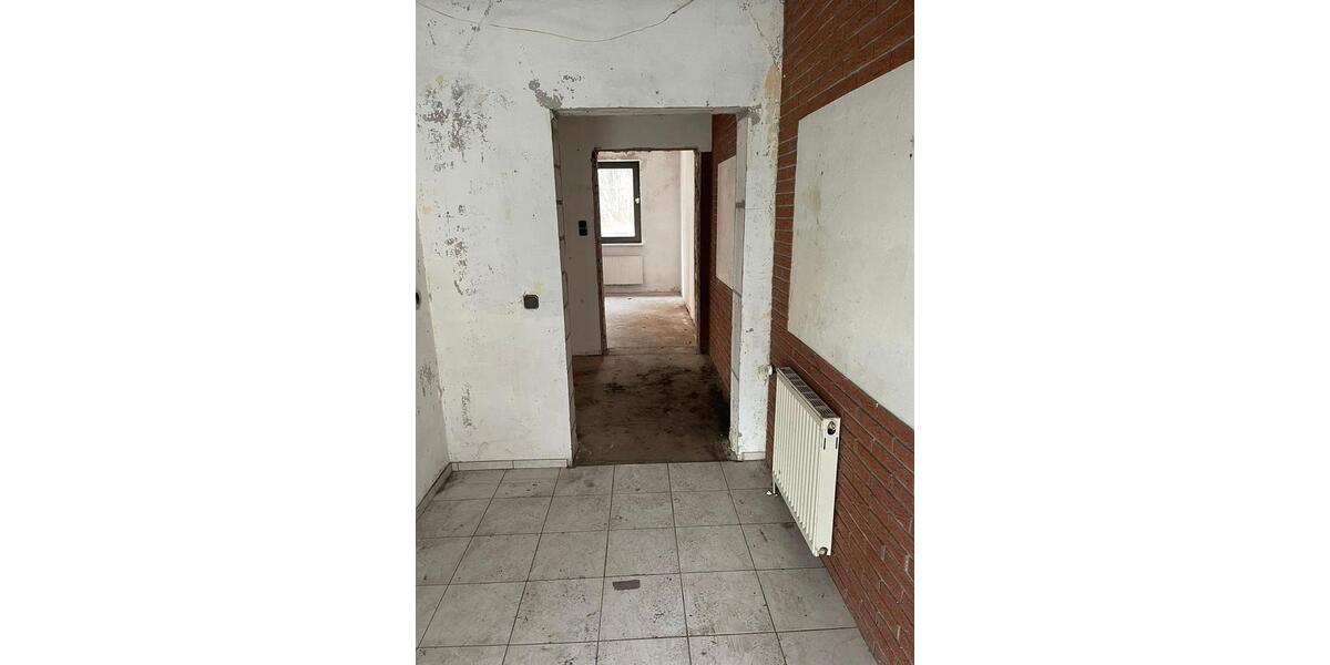 Mehrfamilienhaus, Wohnhaus Bremen Blumenthal - 7 Zimmer, 284 m&sup2;, 280.000&euro; | Angebot:26709534