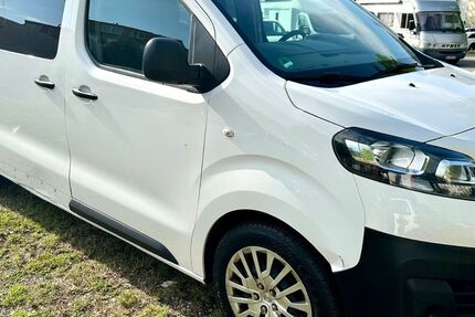 Opel Vivaro 174.440 km 16.900 &euro; Bremen 28217