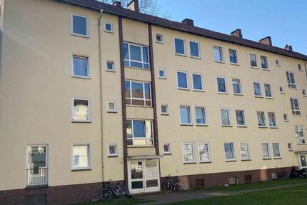 Renovierte 3-Zimmer-Wohnung mit Balkon zimmer