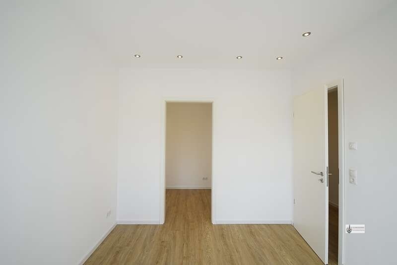 Hoch moderne Penthouse-Wohnung Neubau zum 1.7.2026 Rollläden+Stellplatz+Dachterrasse mit Einbauküche - Einfamilienhaus Weyhe Leeste | Angebot:26888273