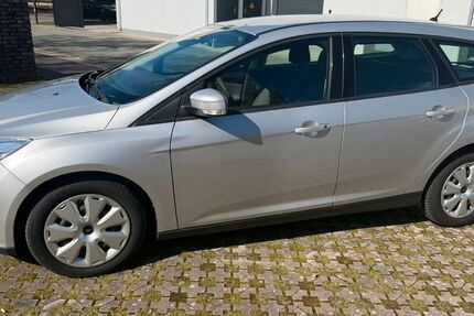 Ford Focus 211.490 km 3.890 &euro; Bremen 28357