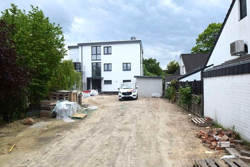 Hoch moderne Penthouse-Wohnung Neubau zum 1.7.2026 Rollläden + Stellplatz + Dachterrasse ohne Küche - Einfamilienhaus Weyhe Leeste | Angebot:26774140