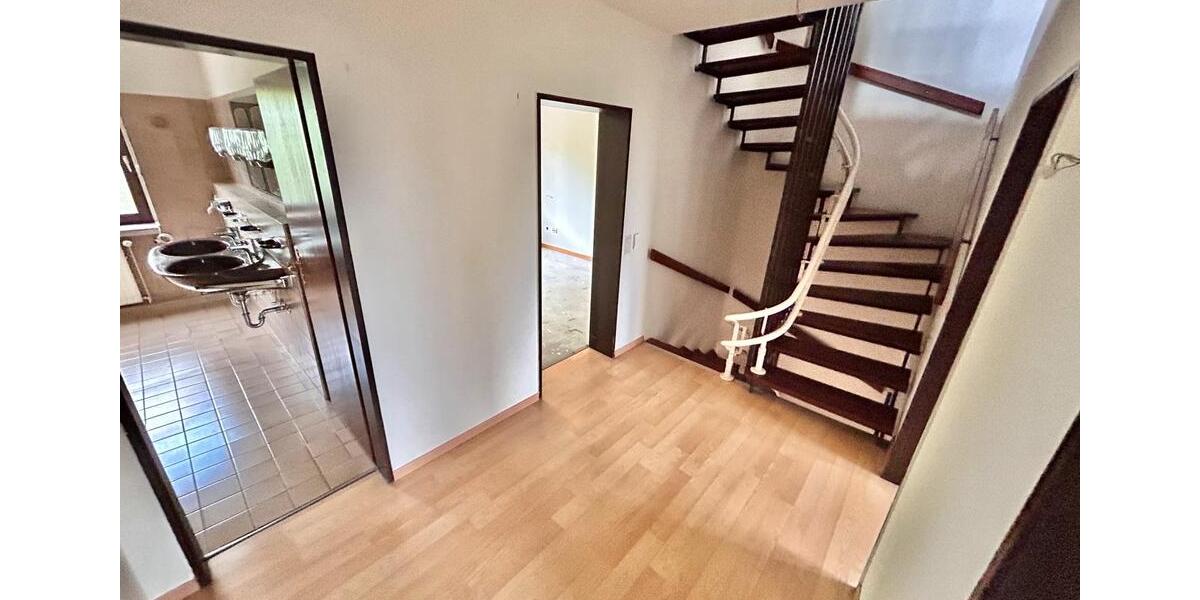 Einfamilienhaus Bremen Hemelingen - 6 Zimmer, 150 m&sup2;, 384.000&euro; | Angebot:26612753