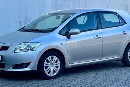 Toyota Auris 151.000 km 4.925 € Bremen 28201