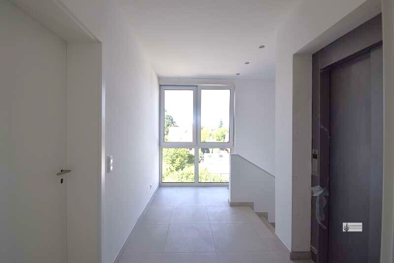 Hoch moderne Penthouse-Wohnung Neubau zum 1.7.2026 Rollläden+Stellplatz+Dachterrasse mit Einbauküche - Einfamilienhaus Weyhe Leeste | Angebot:26888273
