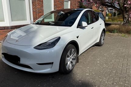 Tesla Model Y 8.000 km 37.500 &euro; Ganderkesee 27777