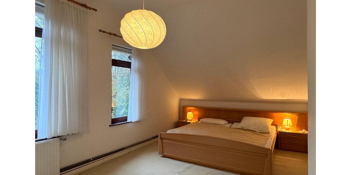 Einfamilienhaus Bremen Oberneuland - 9 Zimmer, 212 m&sup2;, 595.000&euro; | Angebot:26897781