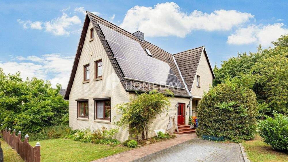 Einfamilienhaus mit Loggia, Terrasse und großem Garten 6 zimmer