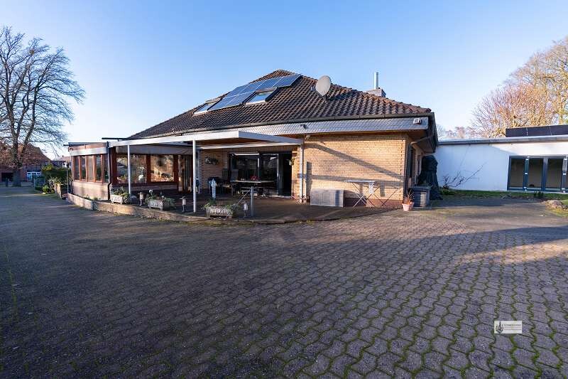Luxuriöses 1-2 Fam.Haus mit ca. 100m² Gewerbefläche + Einliegerwohnung + Schwimmbad +Sauna +Kamin - Zweifamilienhaus Bassum / Nordwohlde Nordwohlde | Angebot:24212717