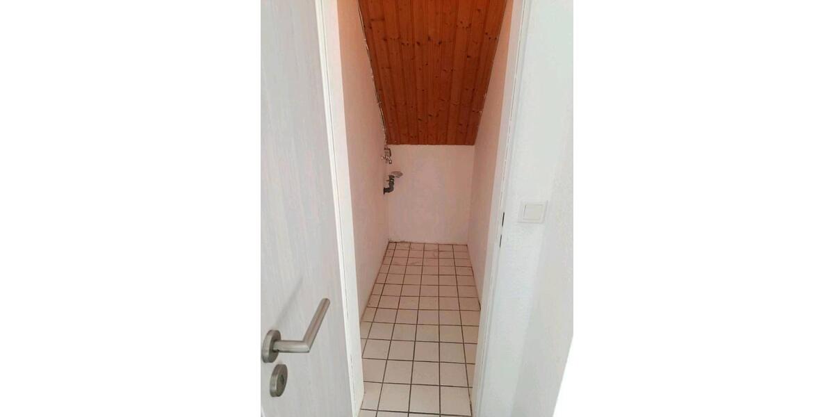 Dachgeschoßwohnung Langwedel - 4 Zimmer, 95 m&sup2;, 950&euro; | Angebot:25981006