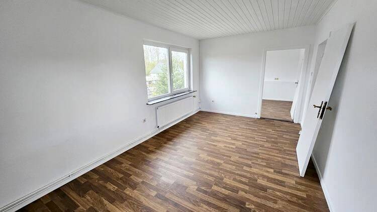 Doppelhaushälfte Grasberg - 9 Zimmer, 180 m&sup2;, 299.000&euro; | Angebot:25998715