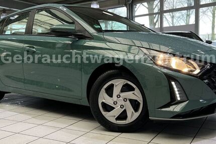 Hyundai i20 2.834 km 16.490 € Bremen 28207