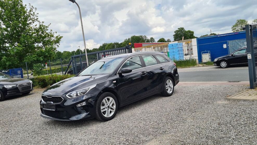 Kia ceed Sportswagon 115.000 km 15.000 € Achim 28832